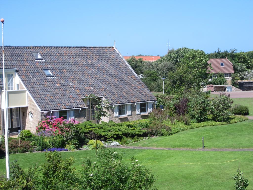 Meeuw Villa Hollum  Exterior photo
